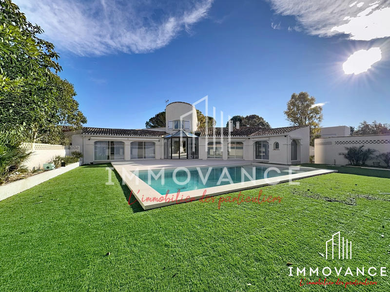 Villa - 277 m² - 6 pièces