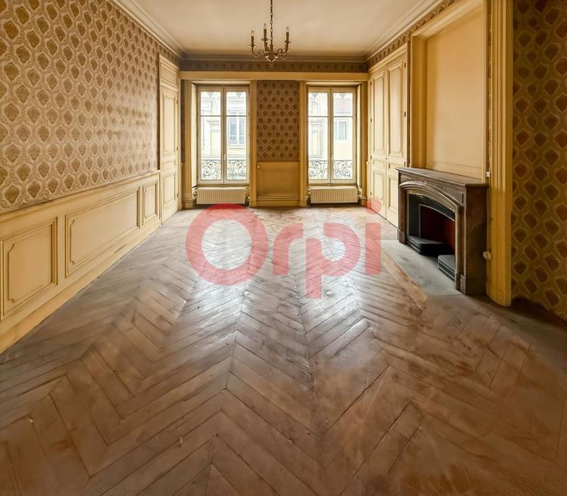 Appartement - 116 m² - 5 pièces