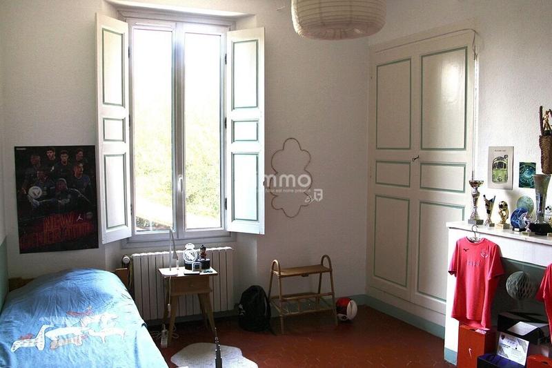 Maison - 212 m² - 6 pièces