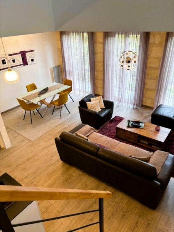 Appartement - 111 m² - 3 pièces