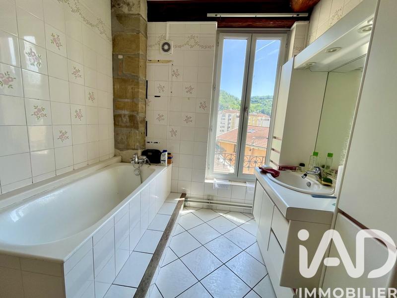 Appartement - 124 m² - 6 pièces