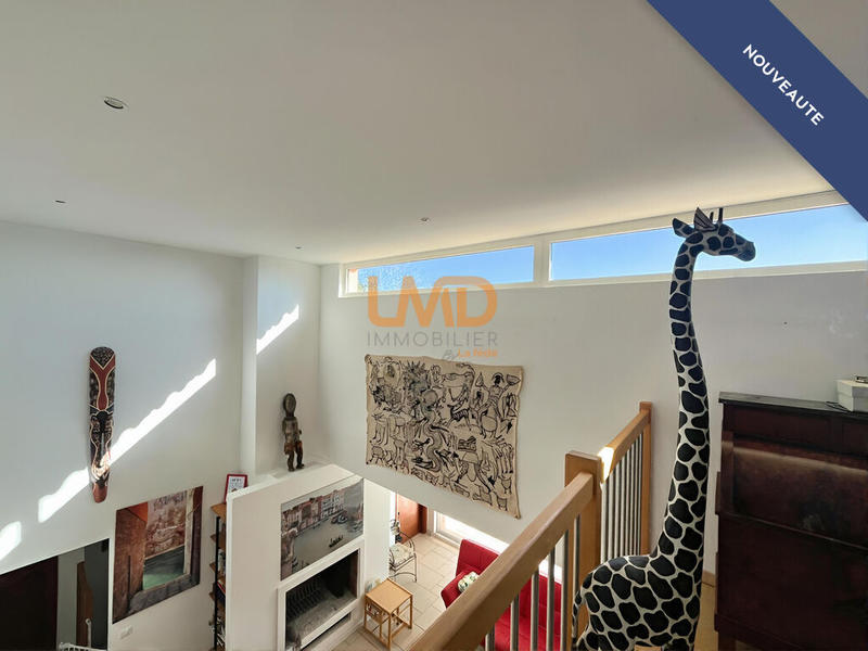 Maison - 244 m² - 10 pièces