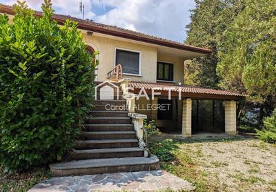 Maison - 150 m² - 9 pièces