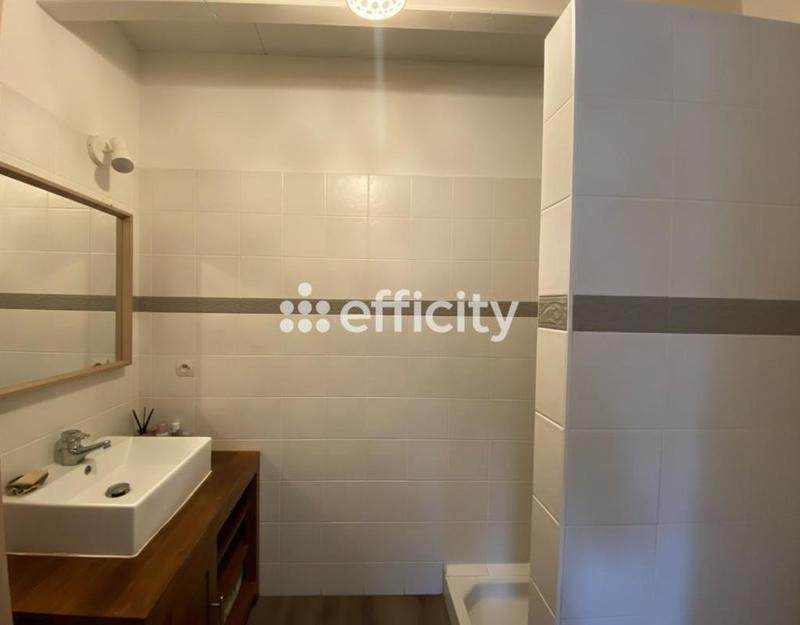 Maison - 161 m² - 6 pièces