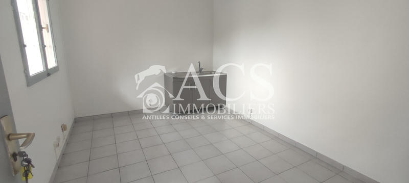 Appartement - 15 m² - 1 pièce