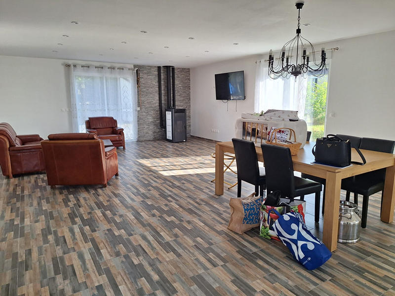 Maison - 130 m² - 4 pièces