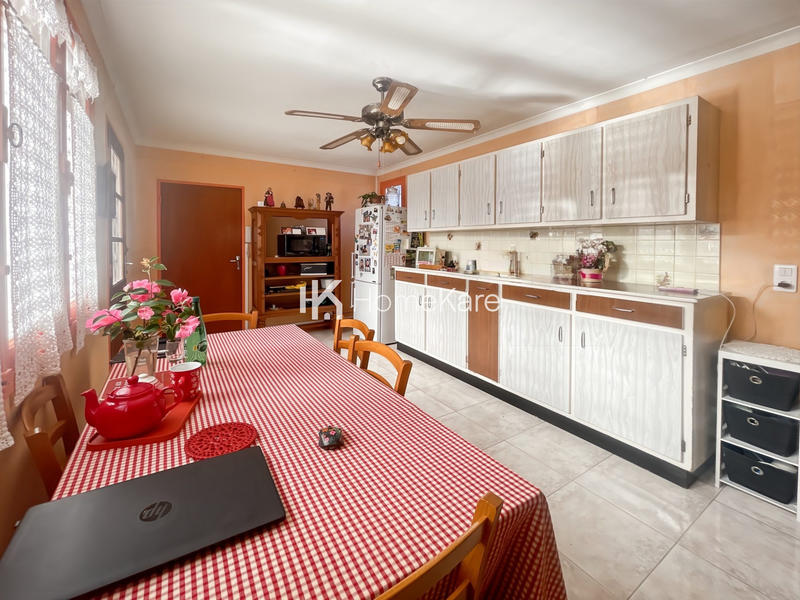 Maison - 190 m² - 5 pièces