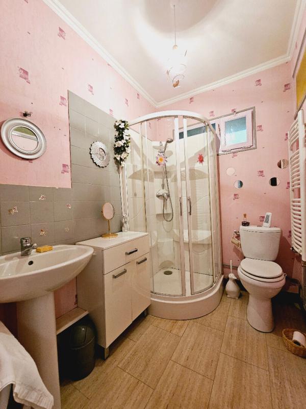 Maison - 208 m² - 6 pièces