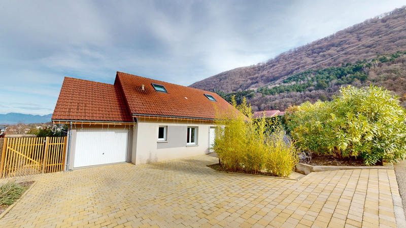 Maison - 109 m² - 5 pièces