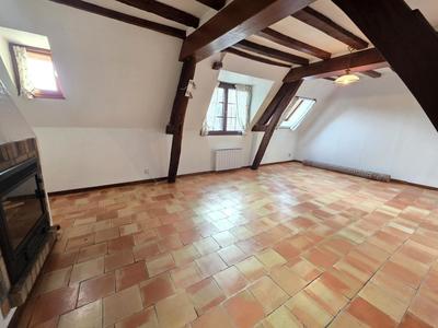Appartement ancien - 65 m² - 3 pièces