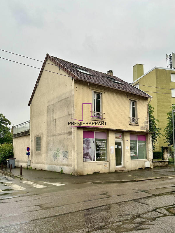 Local commercial - 228 m² - 5 pièces