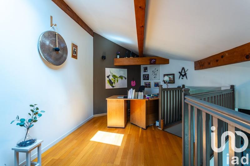 Maison - 255 m² - 7 pièces