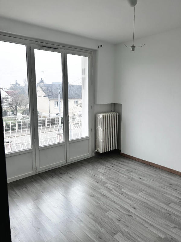 Appartement - 95 m² - 5 pièces