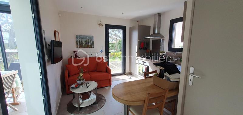 Maison en pierre - 202 m² - 10 pièces