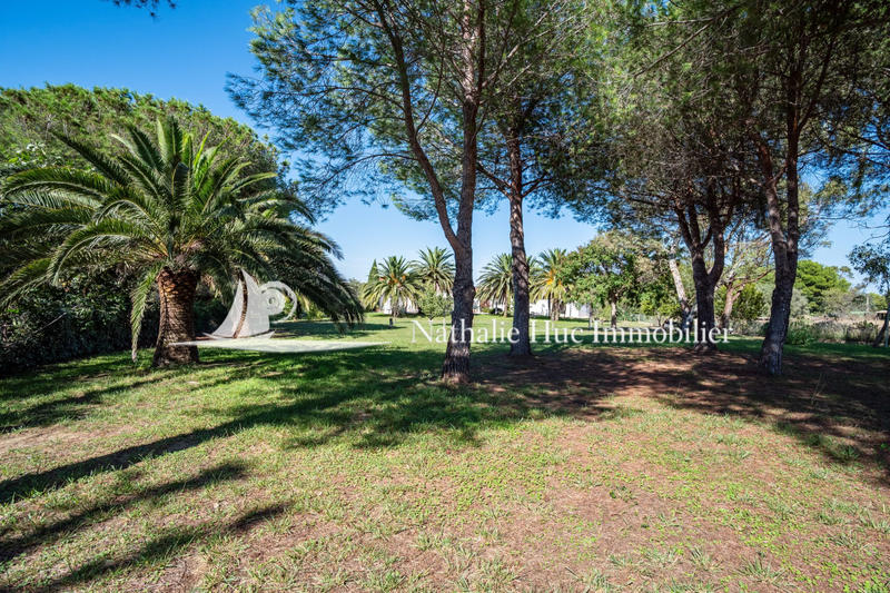 Maison - 256 m² - 7 pièces