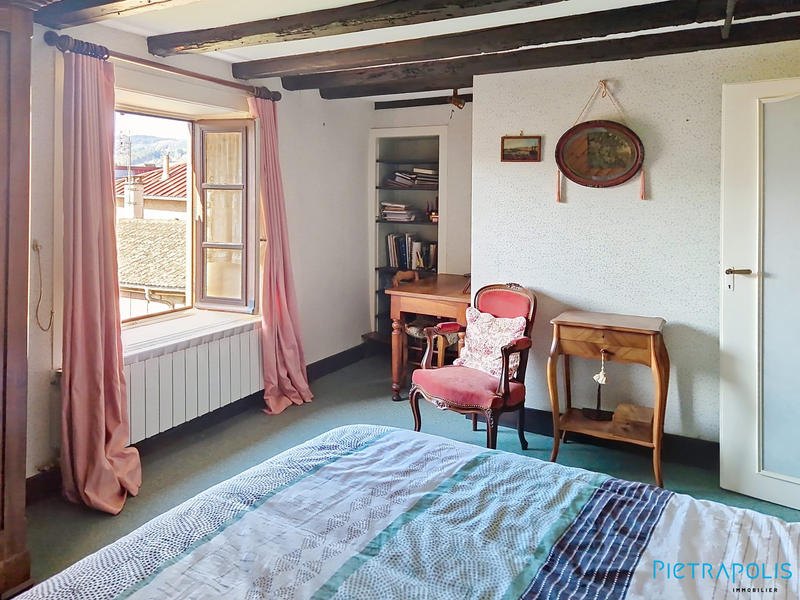 Maison - 194 m² - 7 pièces