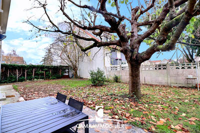 Maison - 144 m² - 7 pièces