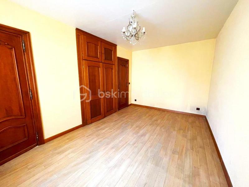 Maison en pierre - 340 m² - 13 pièces