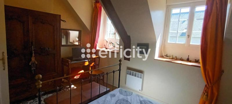 Maison - 428 m² - 13 pièces