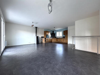 Maison - 105 m² - 4 pièces