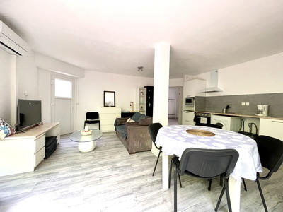 Appartement - 95 m² - 2 pièces