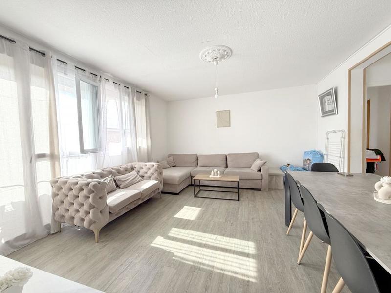 Appartement - 70 m² - 4 pièces