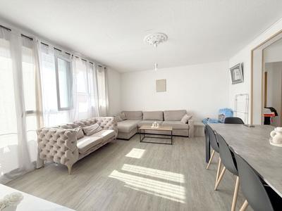 Appartement - 70 m² - 4 pièces