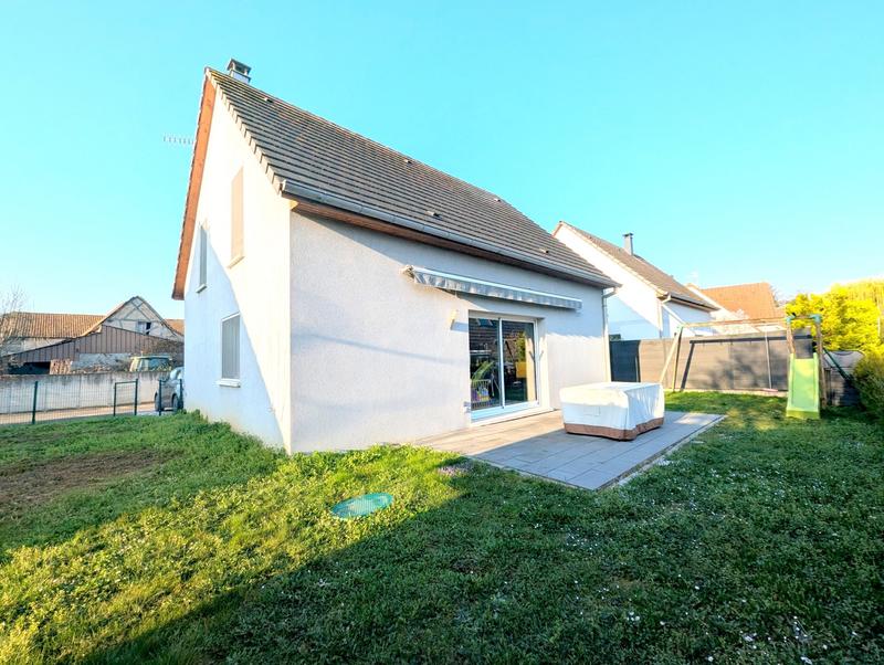 Maison - 102 m² - 5 pièces