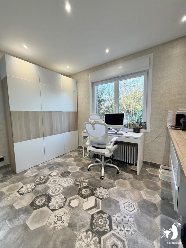 Maison - 240 m² - 8 pièces