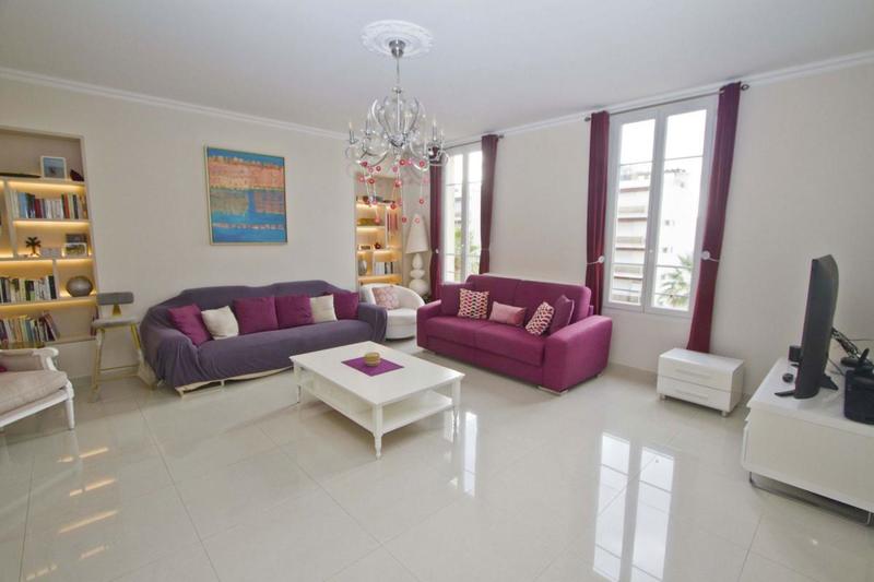 Appartement - 90 m² - 3 pièces