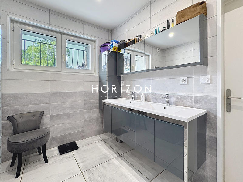 Maison ancienne - 165 m² - 8 pièces