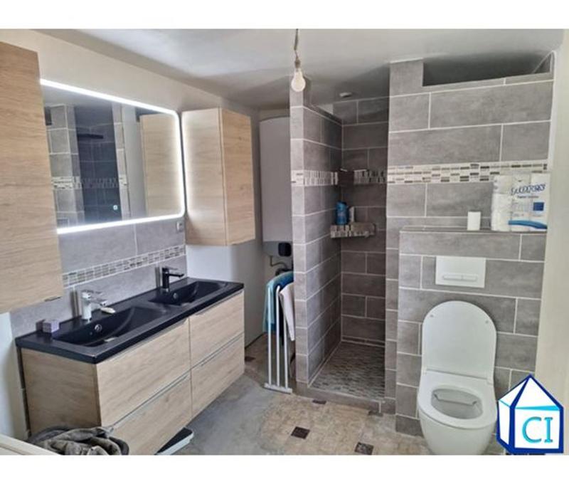 Maison traditionnelle - 85 m² - 3 pièces