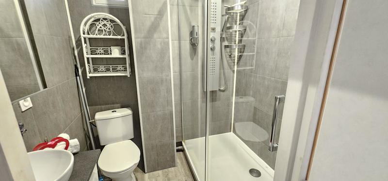 Studio - 49 m² - 2 pièces