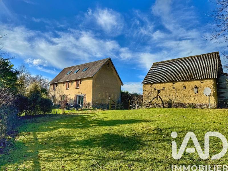 Maison - 230 m² - 8 pièces