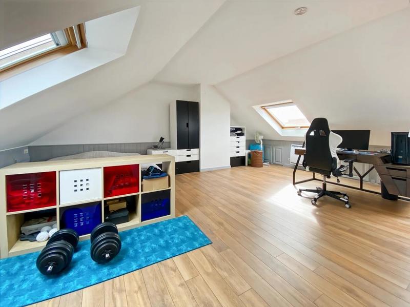 Maison - 141 m² - 7 pièces