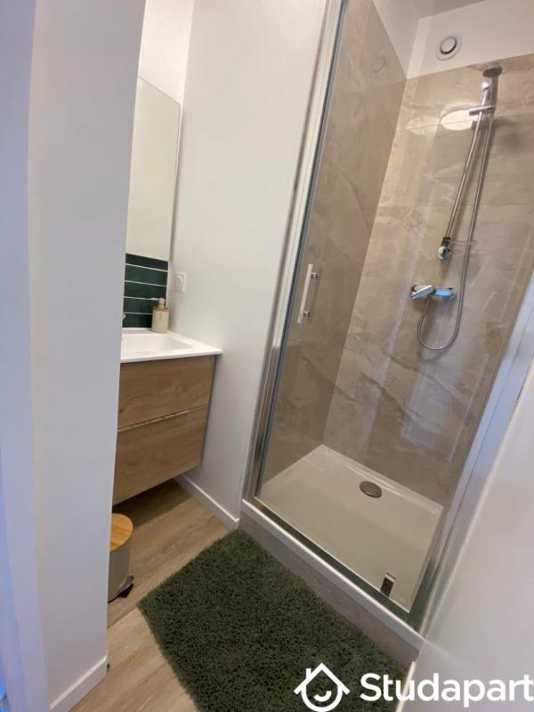 Chambre - 9 m² - 1 pièce