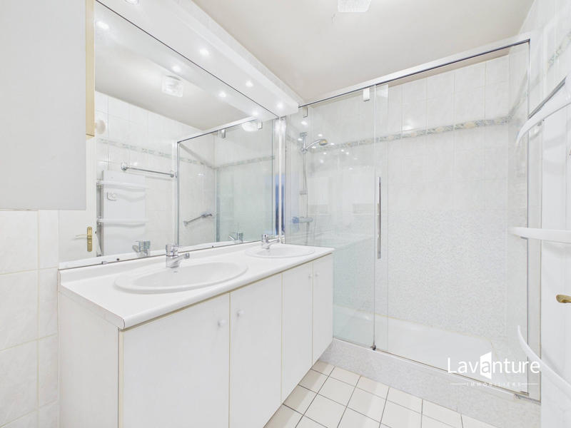 Appartement - 156 m² - 7 pièces