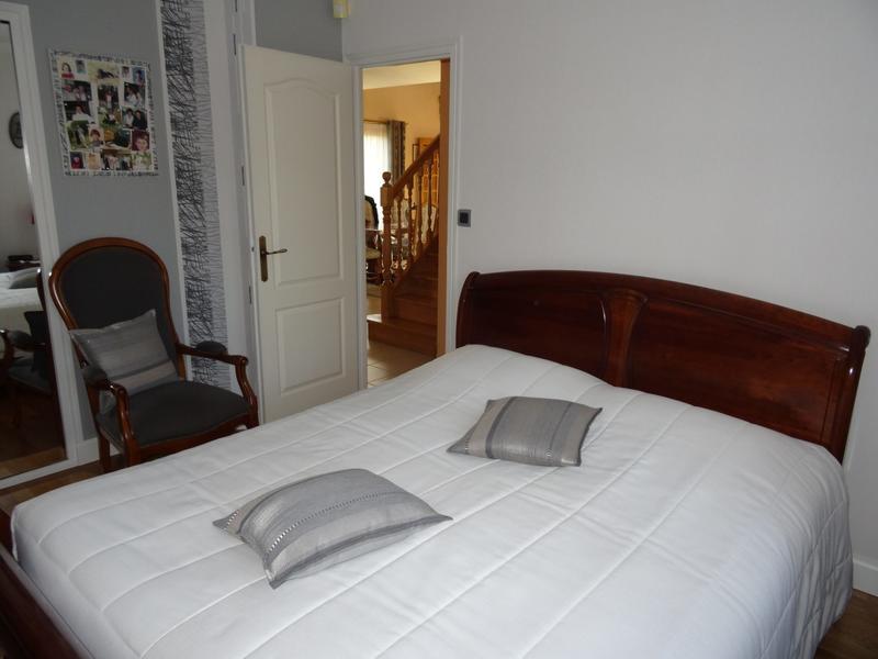 Maison - 195 m² - 11 pièces