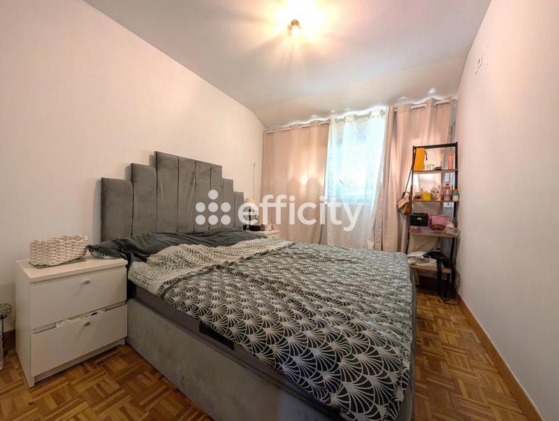 Maison - 105 m² - 6 pièces