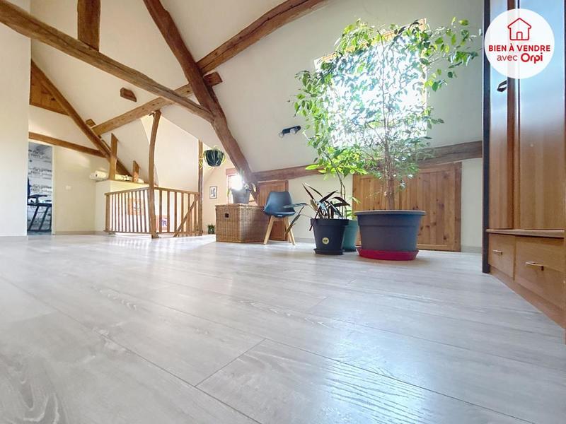 Maison en pierre - 210 m² - 7 pièces