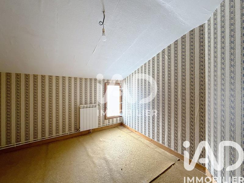 Maison - 99 m² - 5 pièces