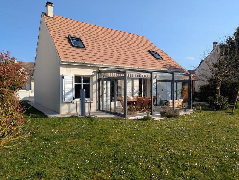 Pavillon - 160 m² - 7 pièces