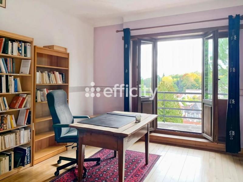 Maison - 186 m² - 6 pièces