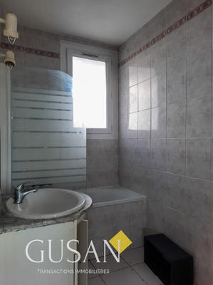 Appartement - 75 m² - 4 pièces