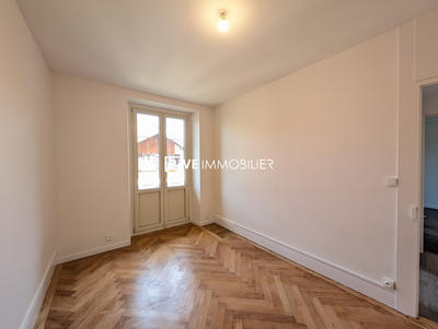 Appartement - 86 m² - 4 pièces