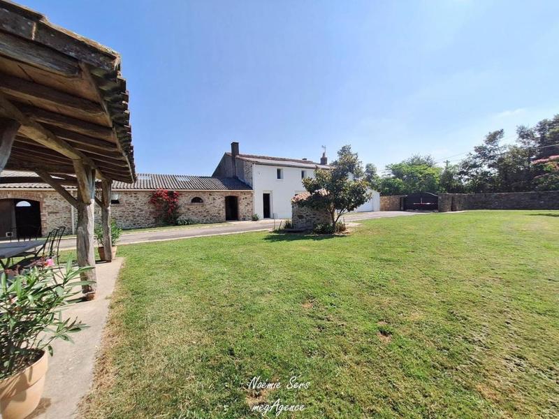 Maison de campagne - 189 m² - 6 pièces