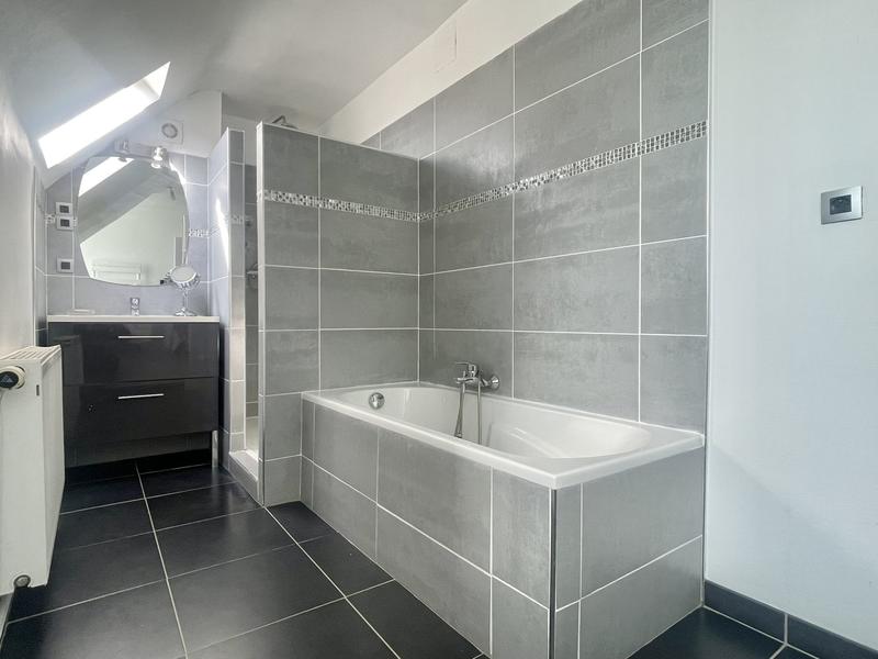 Maison - 123 m² - 5 pièces