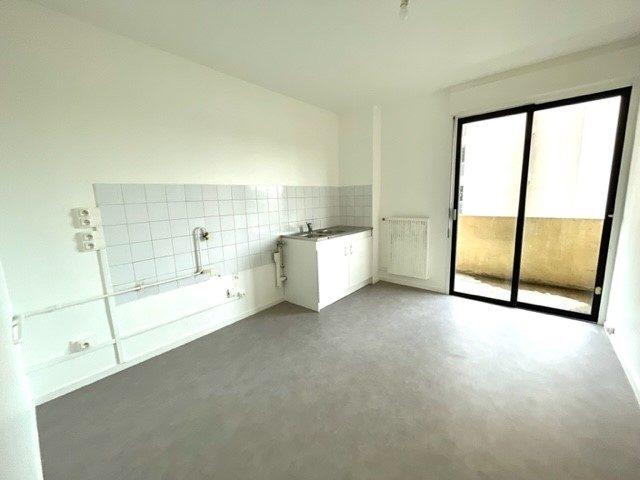 Appartement - 100 m² - 5 pièces