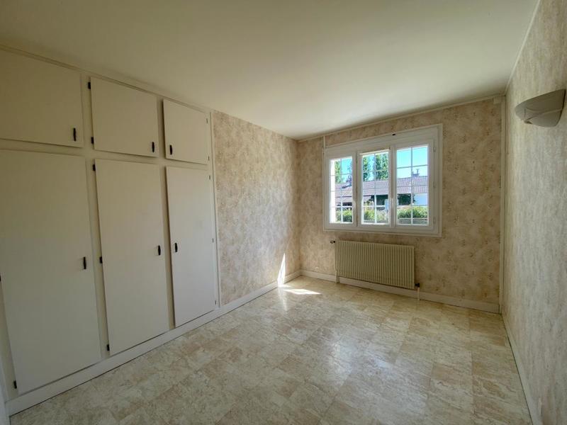 Maison - 182 m² - 10 pièces