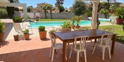 Maison - 216 m² - 6 pièces